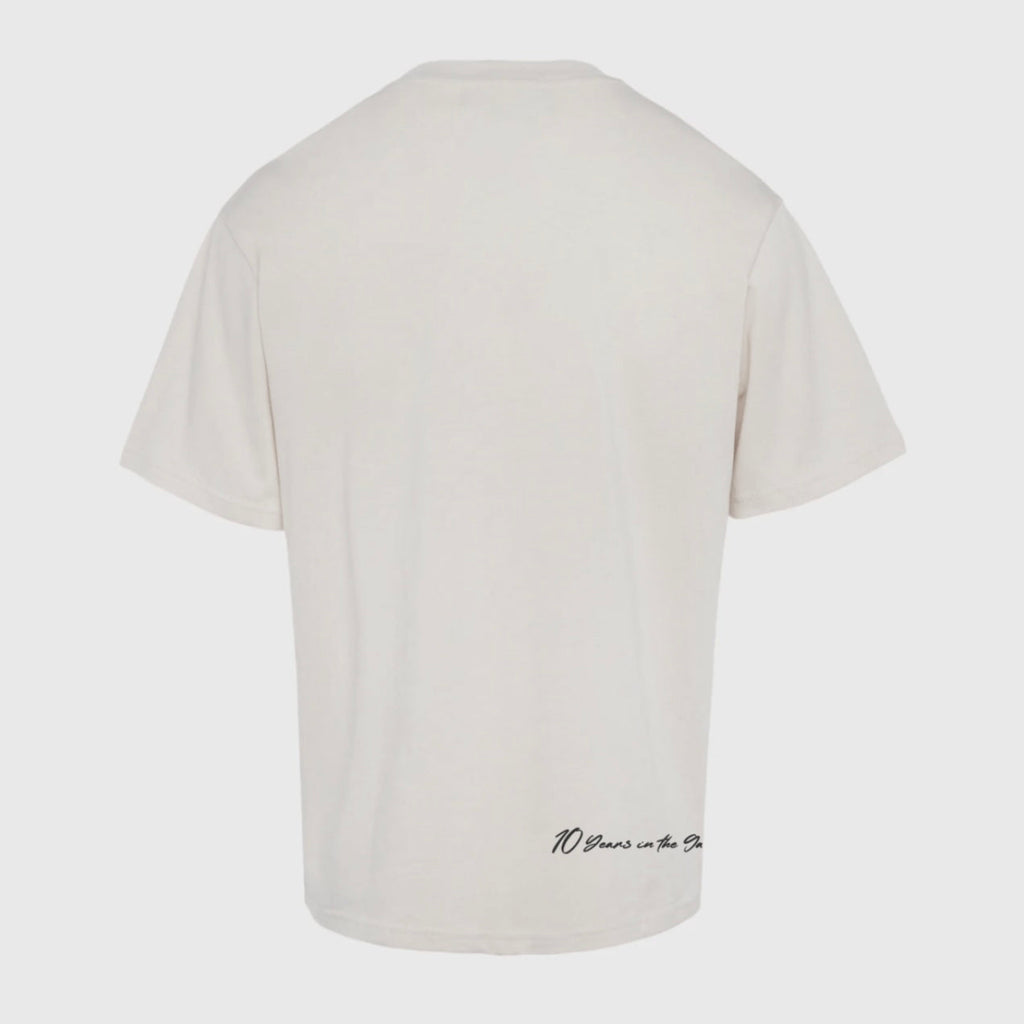 Homme Femme Heat Check T-Shirt in Creme und Gold