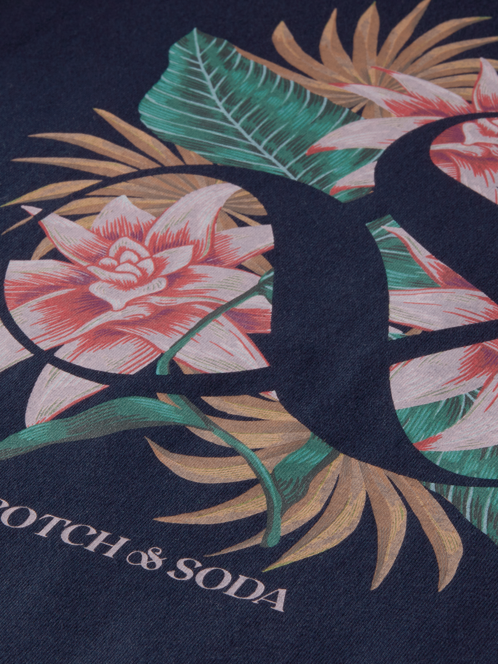Scotch & Soda Graphic-Logo-T-Shirt in Marineblau (168428)
