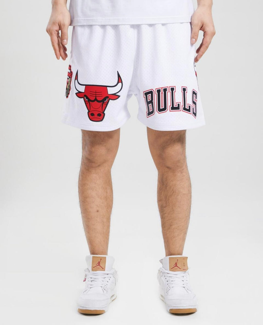 Chicago Bulls White Logo Mesh Short